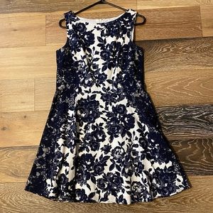Accepting any offer on this listing! - Floral Lace Semi formal dress